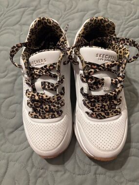Skechers White Sneakers with Leopard Print Laces and Lining